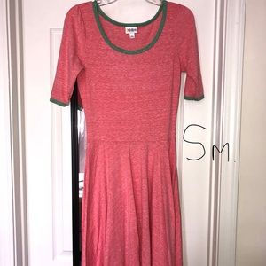 Lularoe Amelia’s. Only worn once!